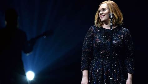 Burberry Is Dressing Adele For Her '25' World Tour 